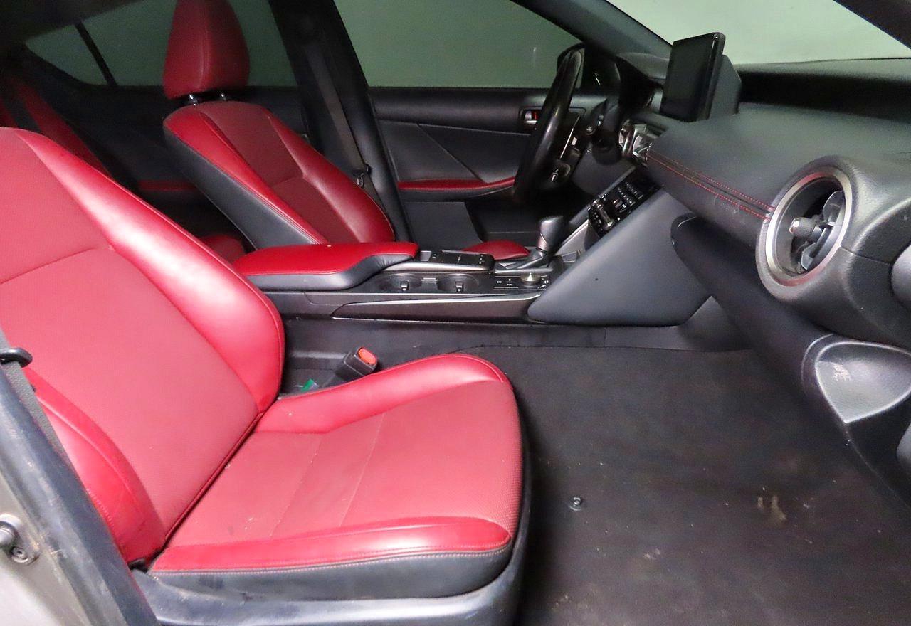 2021 Lexus Is 300 Base - Image 5