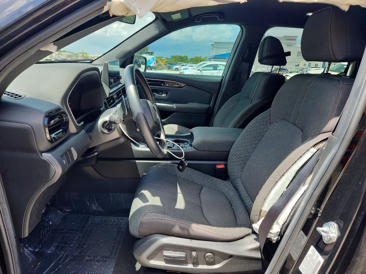2025 Honda Pilot Sport - Image 7