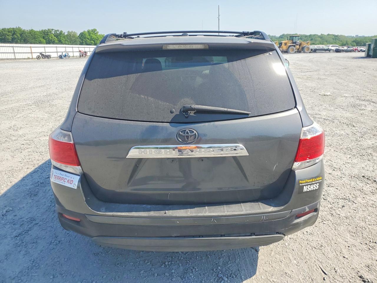 2011 Toyota Highlander Se - Image 6