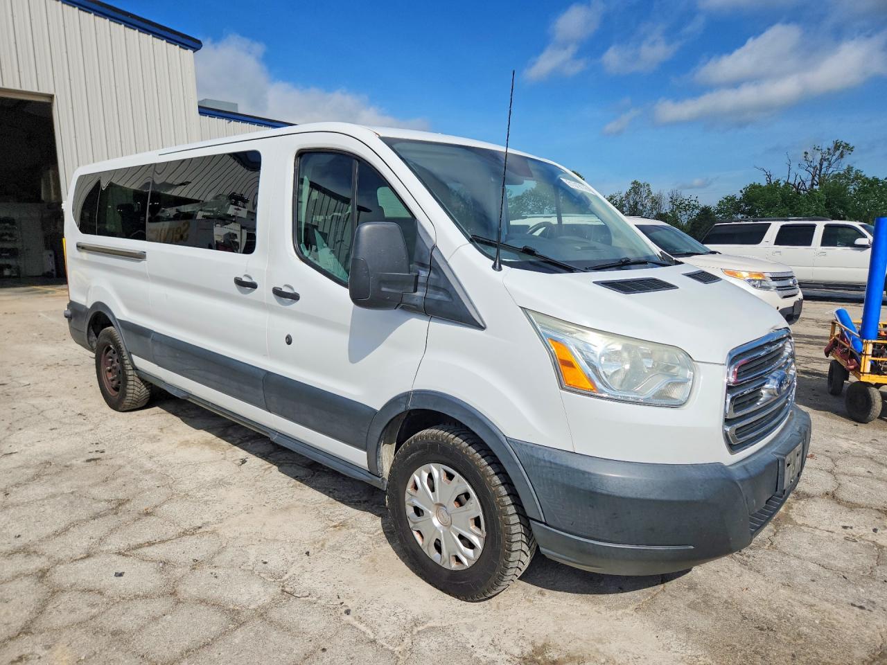 2015 Ford Transit T-350 - Image 4