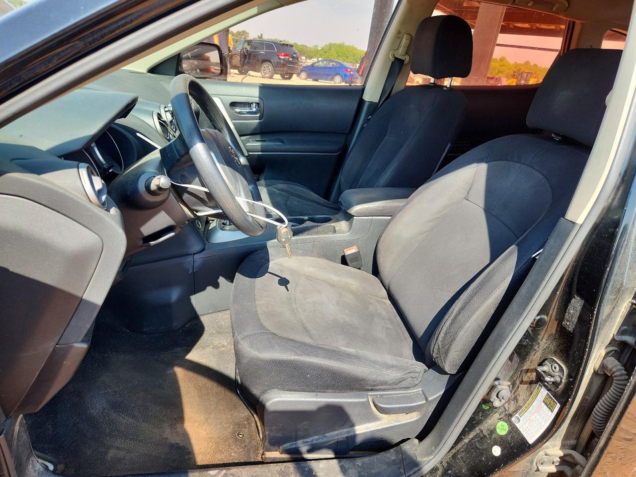 2010 Nissan Rogue S - Image 7