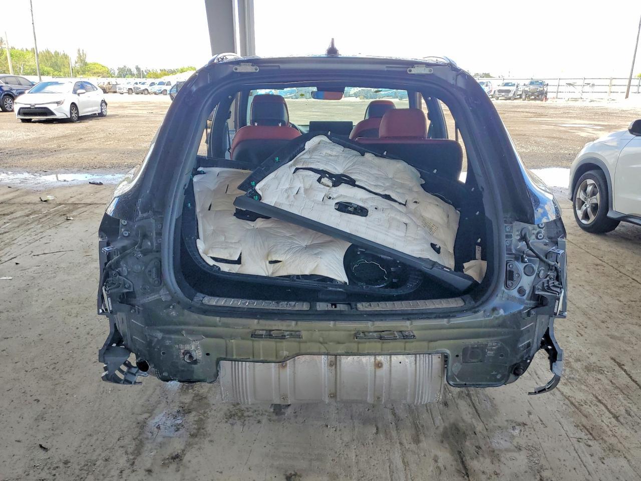 2022 Genesis Gv70 2.5T Standard - Фото 6