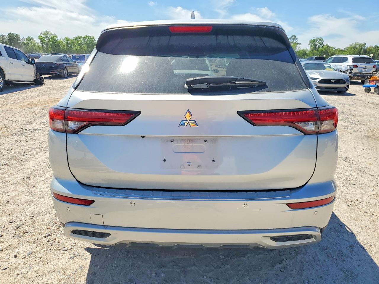 2022 Mitsubishi Outlander Sel Black Edition - Фото 6