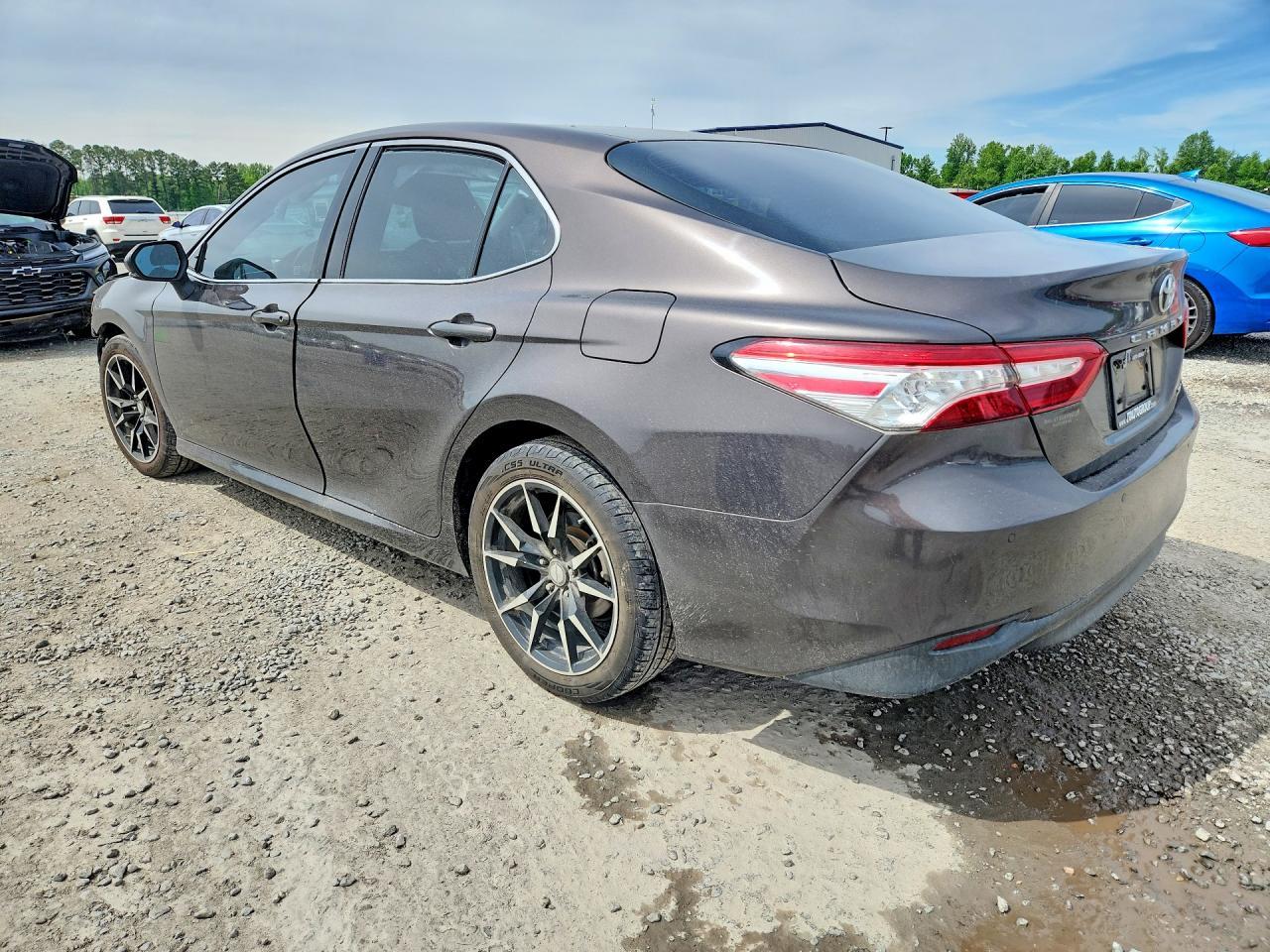 2018 Toyota Camry Xle - Фото 2