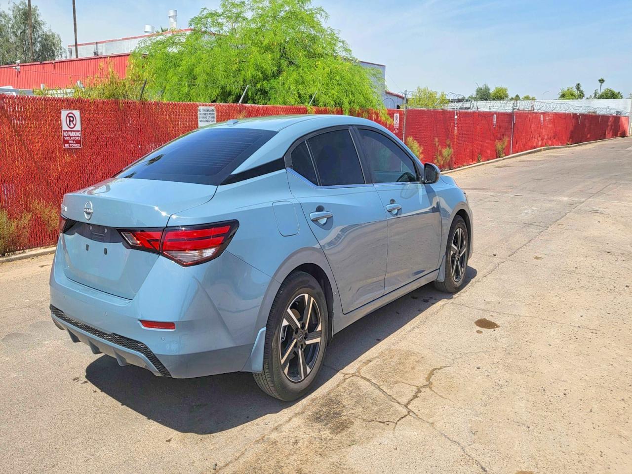 2025 Nissan Sentra Sv - Image 4
