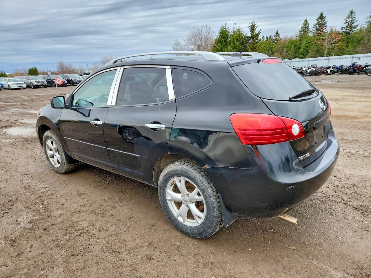 2010 Nissan Rogue S - Фото 2