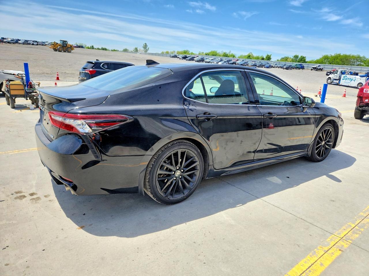 2023 Toyota Camry Xse - Image 3