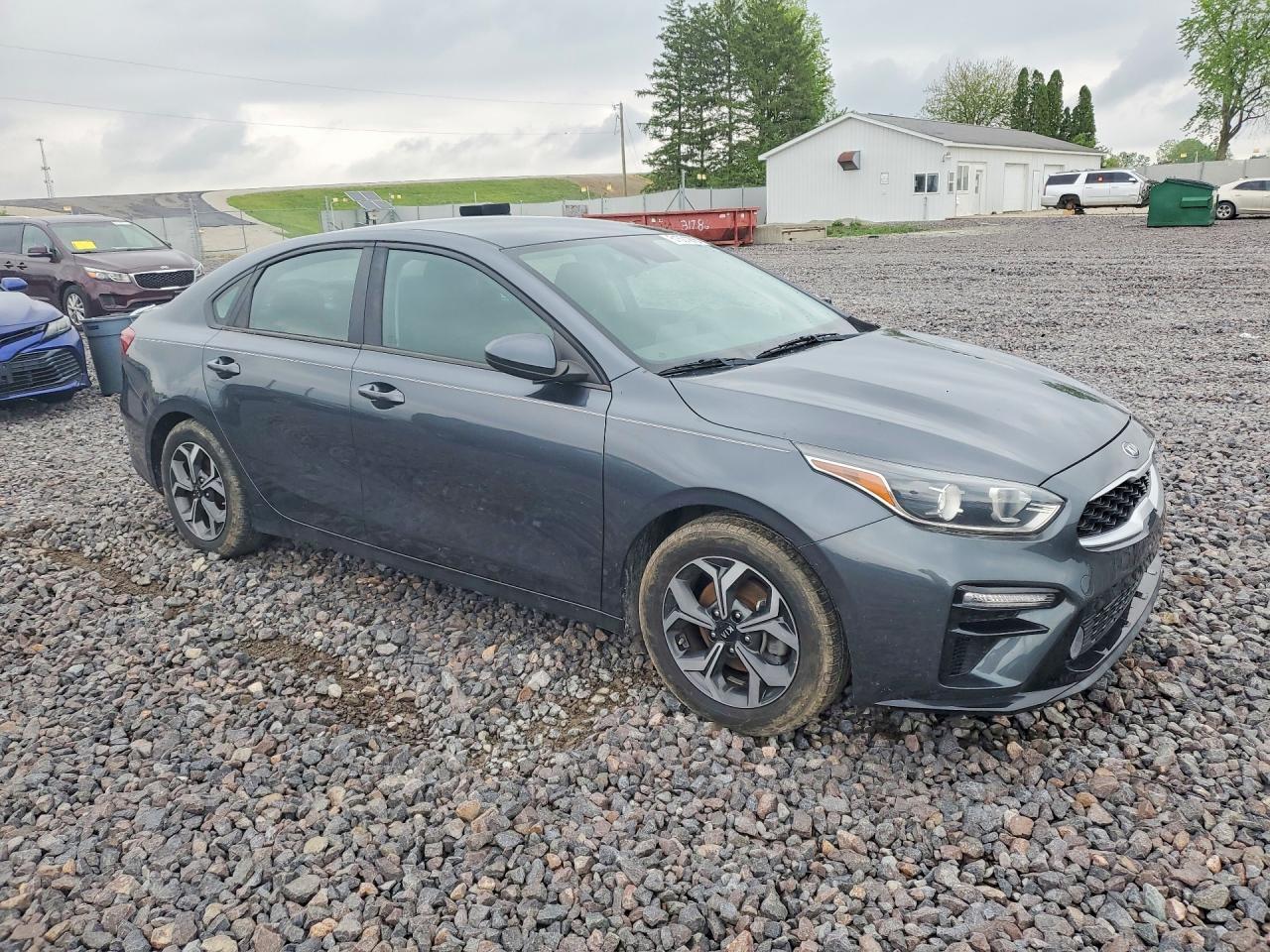 2020 Kia Forte Lxs - Image 4