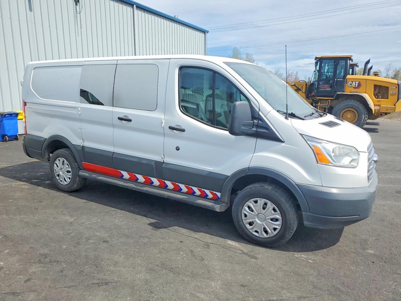 2015 Ford Transit T-250 - Image 4