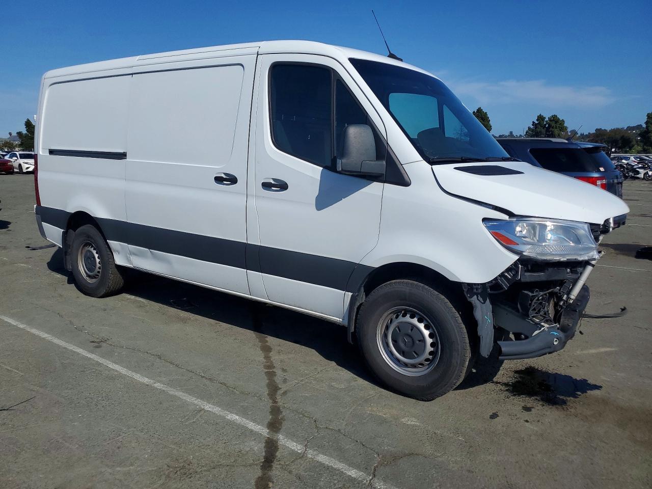 2022 Mercedes-Benz Sprinter 1500 - Фото 4