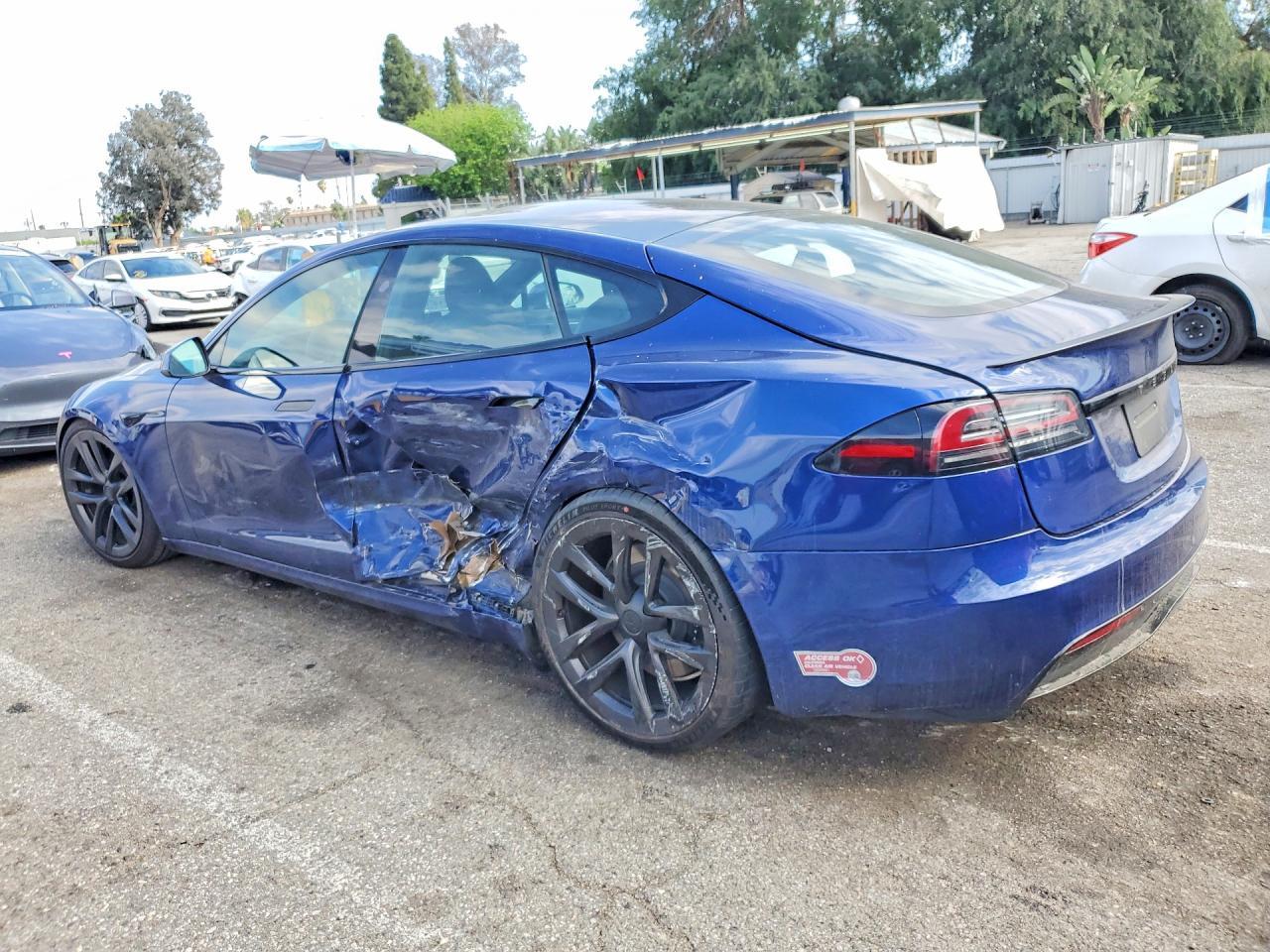 2023 Tesla Model S - Фото 2