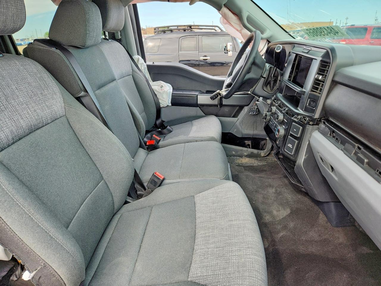 2025 Ford F250 Super Duty - Фото 7