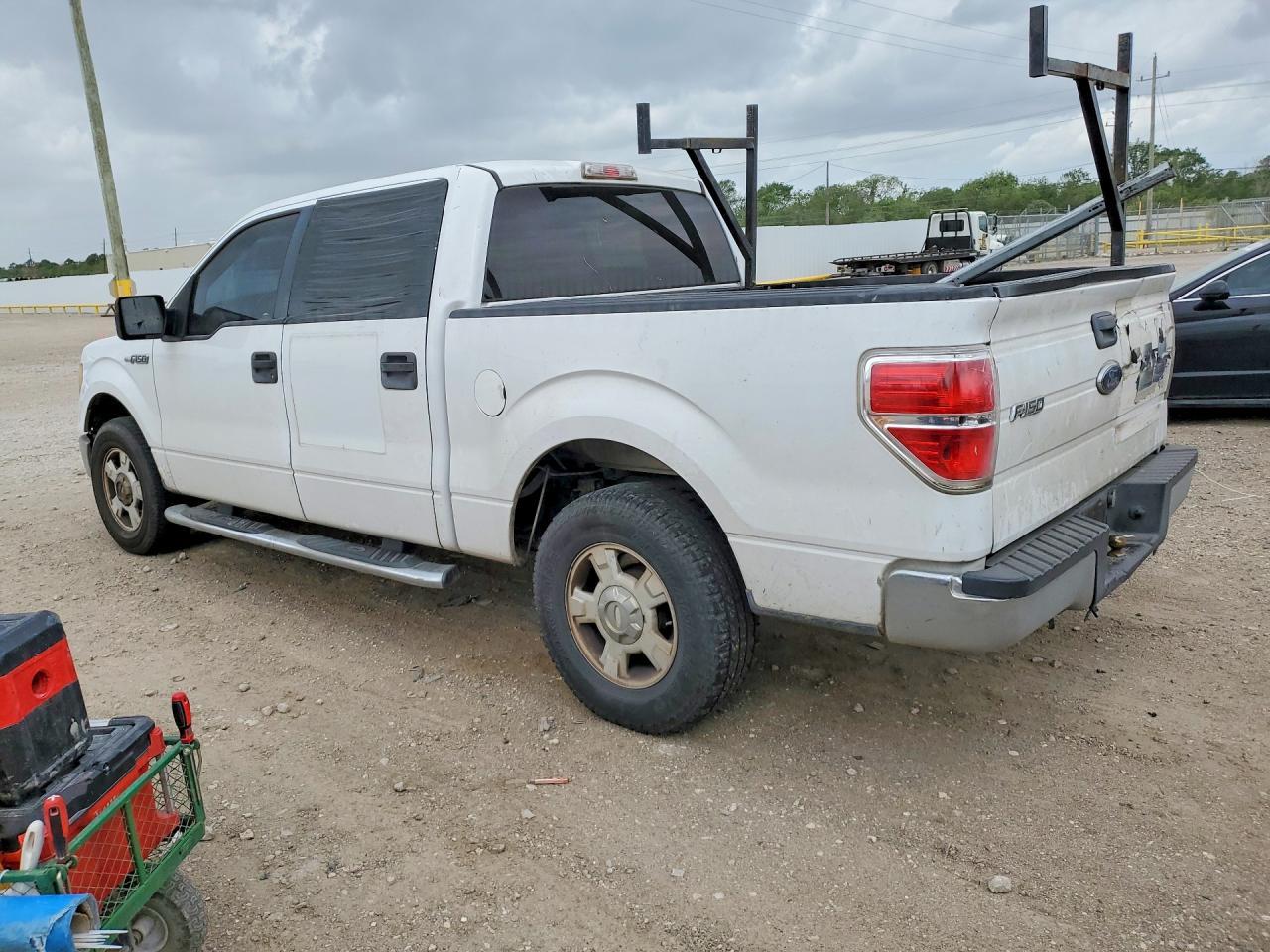 2010 Ford F150 Supercrew - Image 2