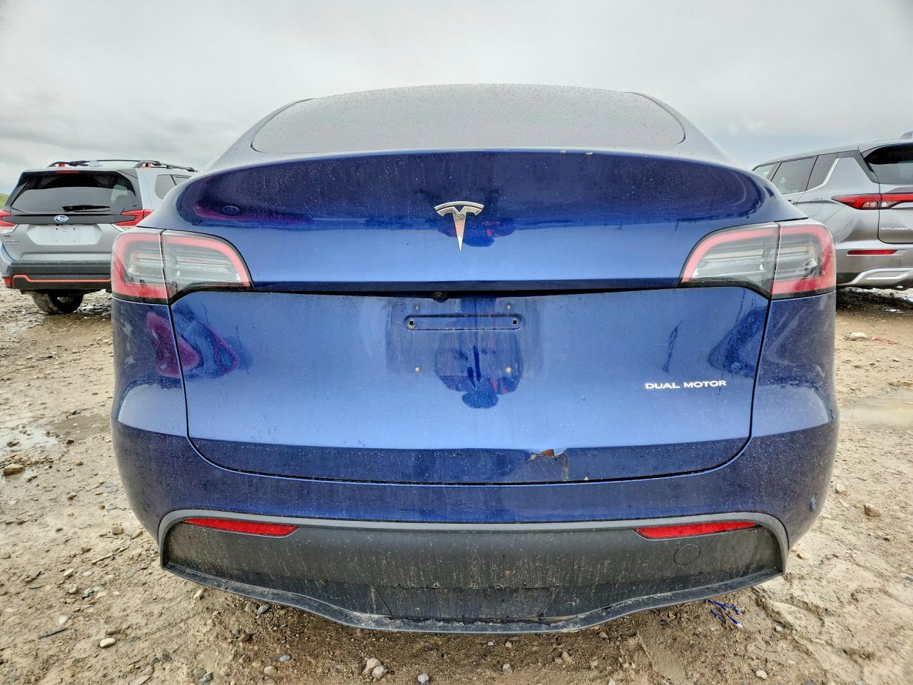 2023 Tesla Model Y - Фото 6