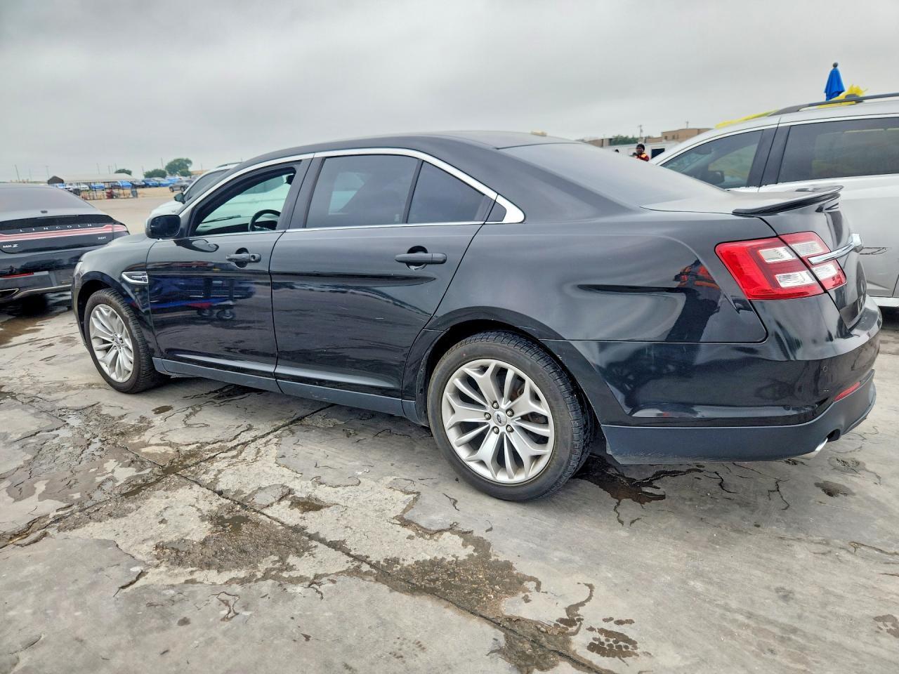2014 Ford Taurus Limited - Фото 2
