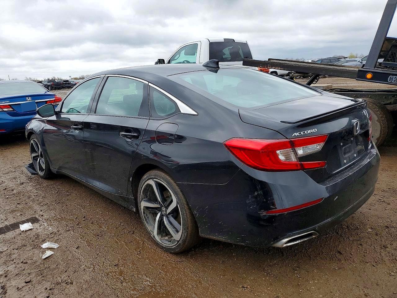 2022 Honda Accord Sport - Фото 2