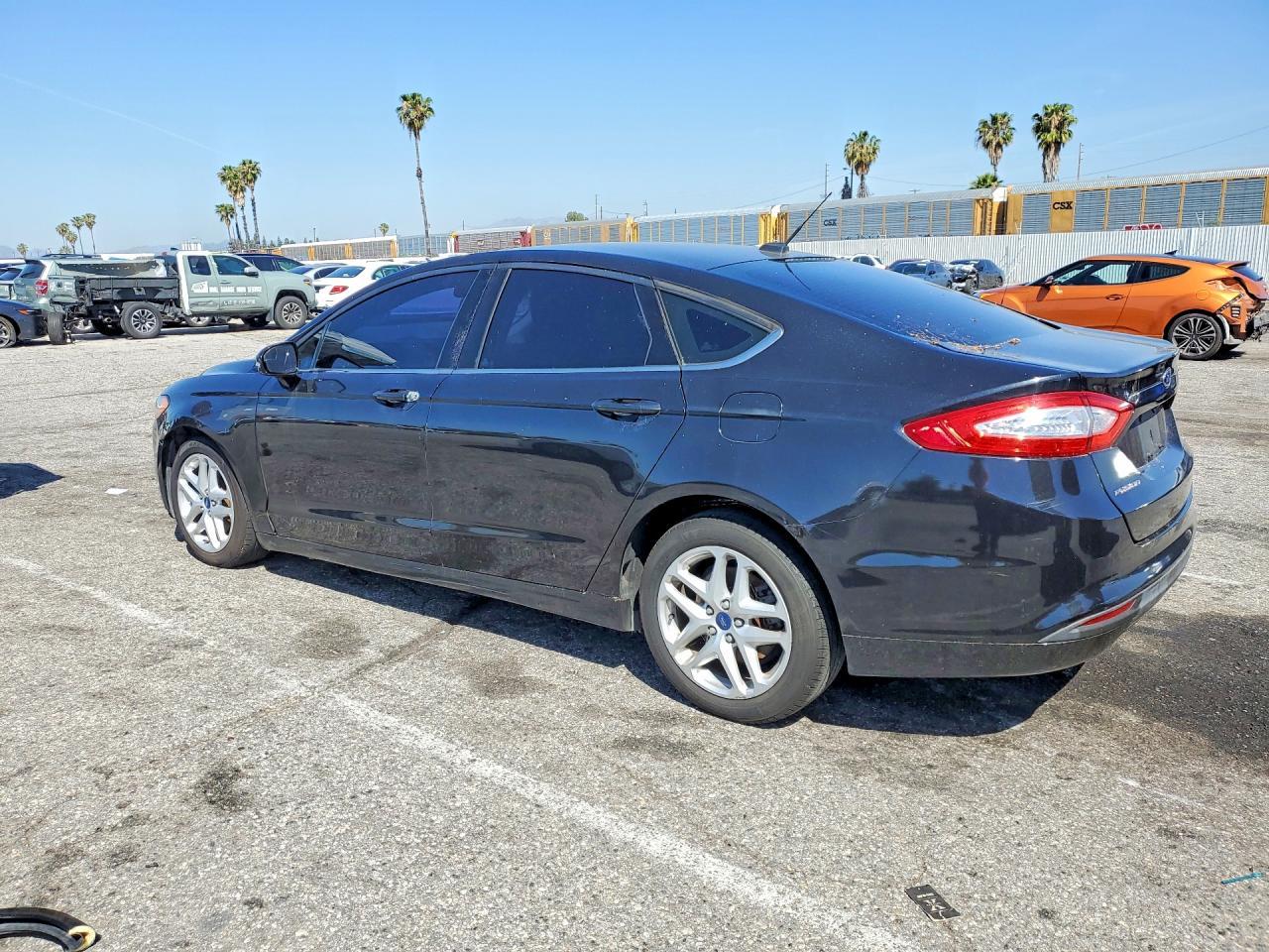 2015 Ford Fusion Se - Фото 2