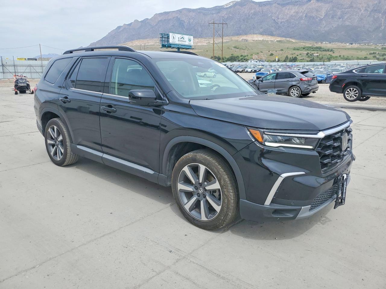 2025 Honda Pilot Elite - Image 4