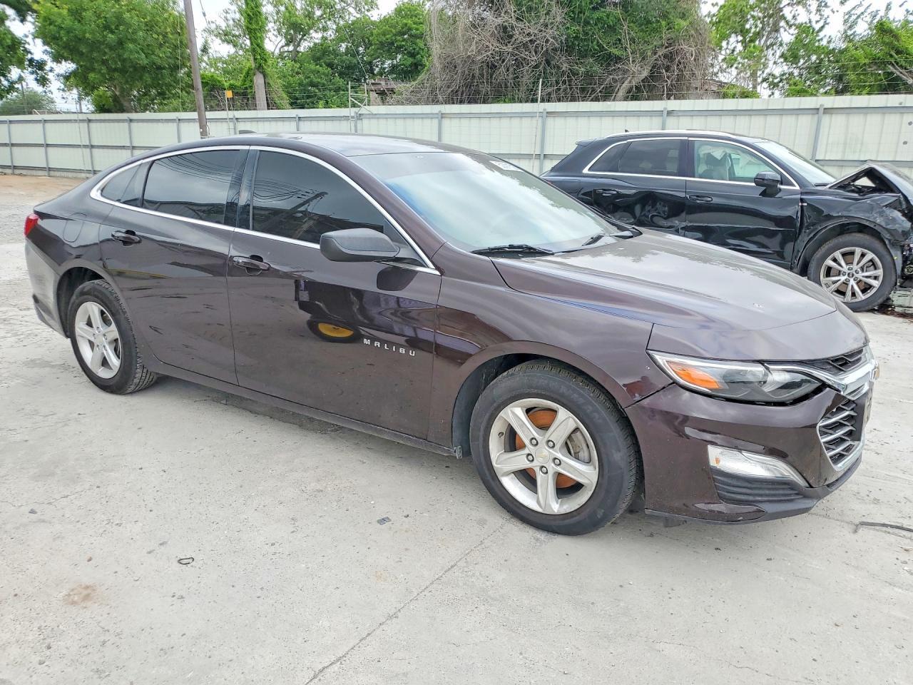 2020 Chevrolet Malibu Ls - Фото 4