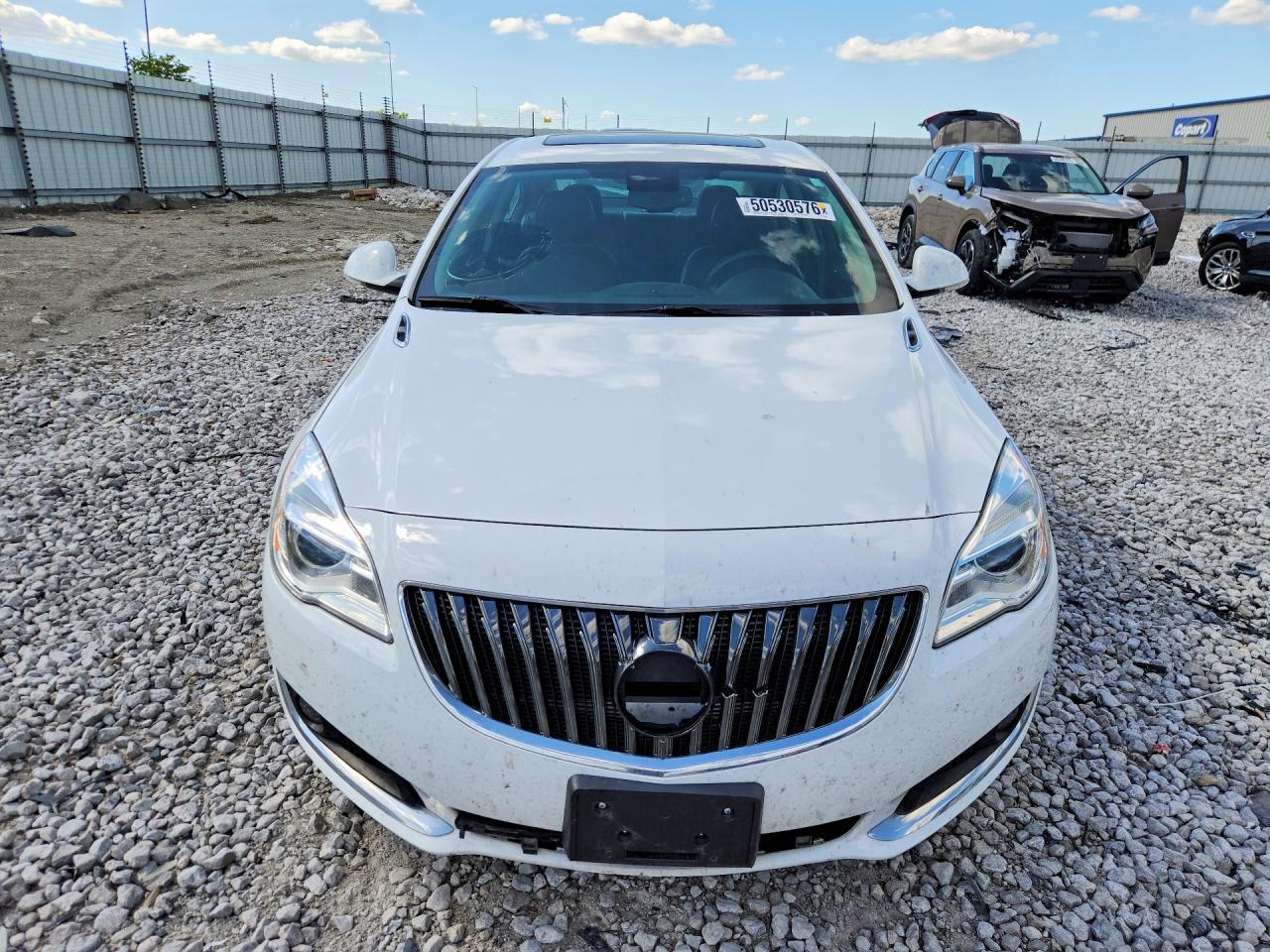 2015 Buick Regal - Image 5