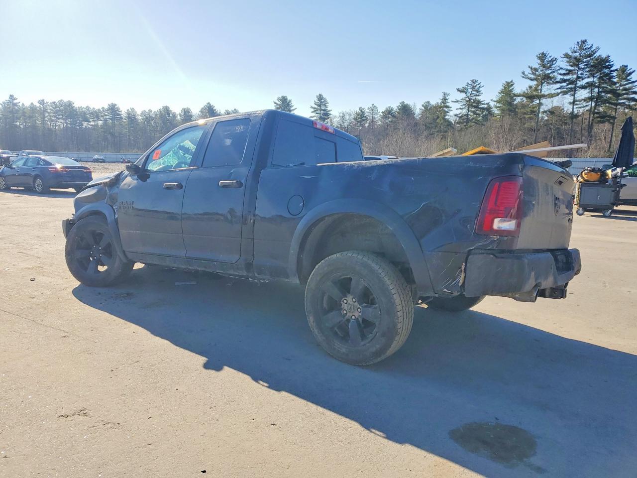 2020 Ram 1500 Classic Warlock - Фото 2