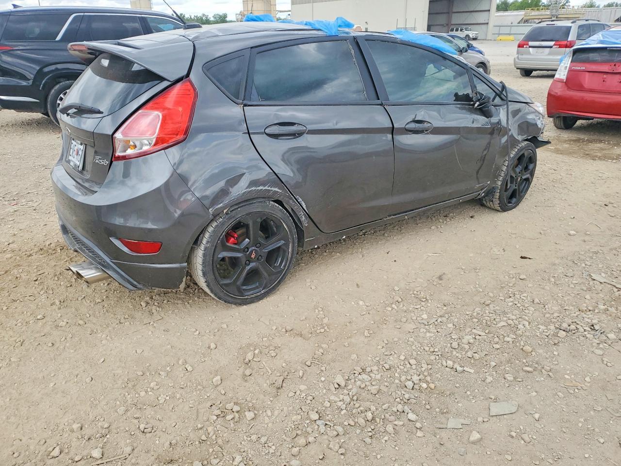 2016 Ford Fiesta St - Фото 3