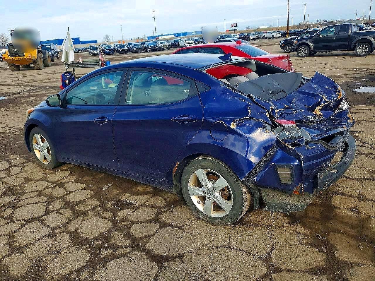 2013 Hyundai Elantra Gls - Image 2