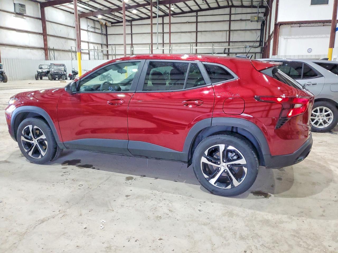 2025 Chevrolet Trax 1Rs - Фото 2