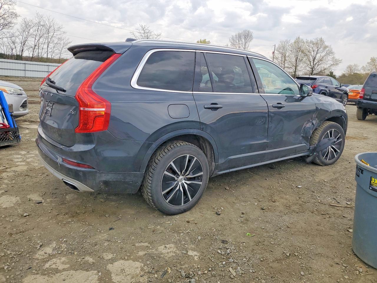 2020 Volvo Xc90 T6 Momentum - Фото 3