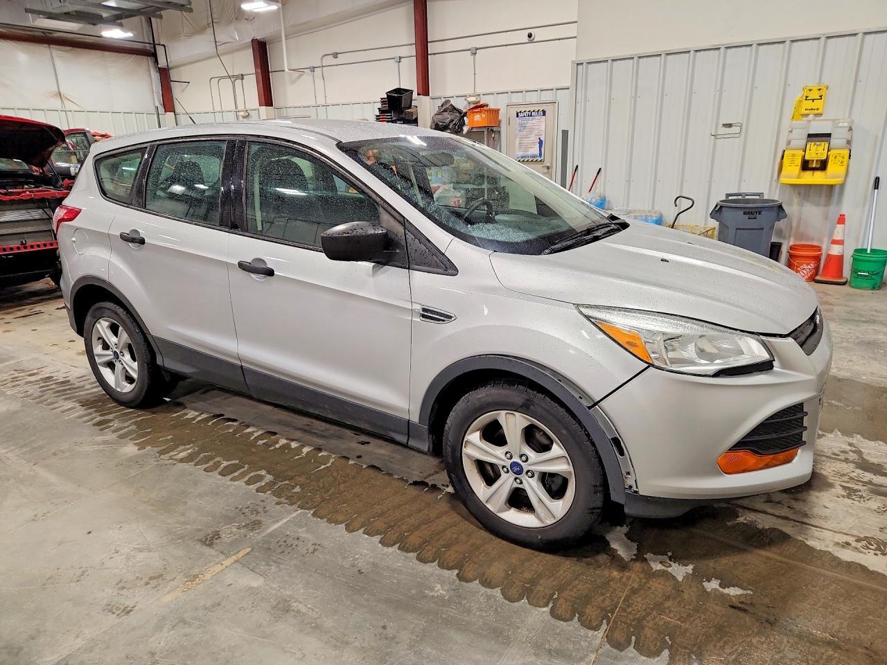 2014 Ford Escape S - Фото 4