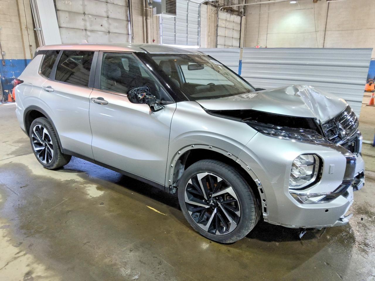 2024 Mitsubishi Outlander Se - Image 4