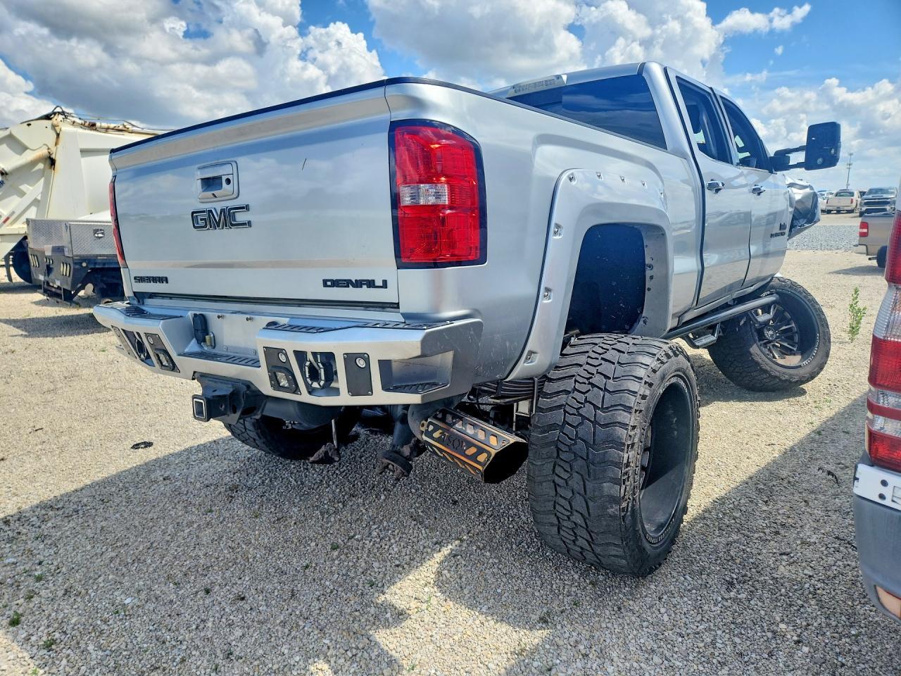 2018 GMC Sierra K2500 Denali - Фото 3