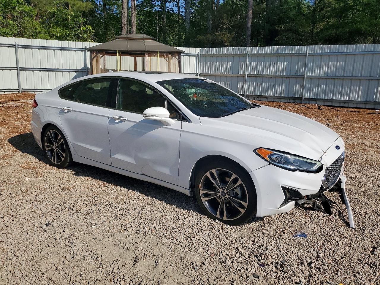 2019 Ford Fusion Titanium - Image 4
