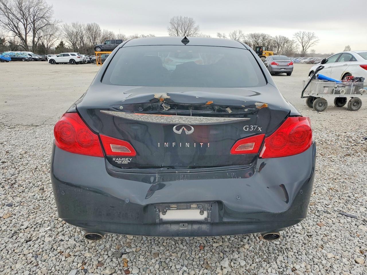 2013 Infiniti G37 Sedan X - Фото 6