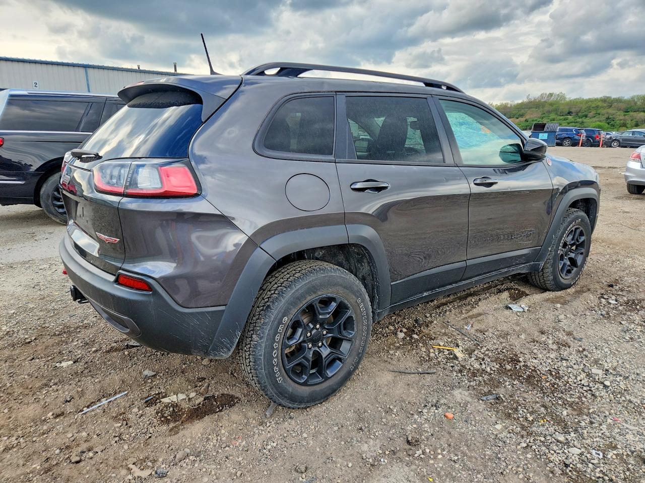 2022 Jeep Cherokee Trailhawk - Image 3