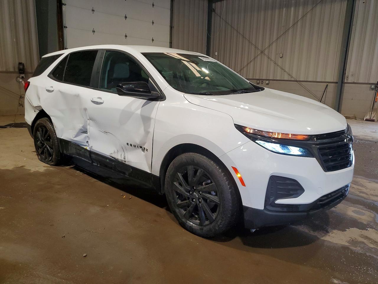 2024 Chevrolet Equinox Ls - Image 4
