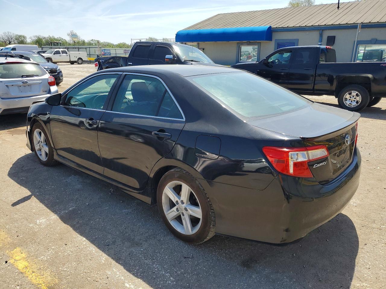 2012 Toyota Camry Se - Image 2