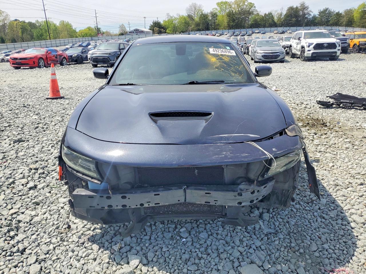 2018 Dodge Charger R - Image 5