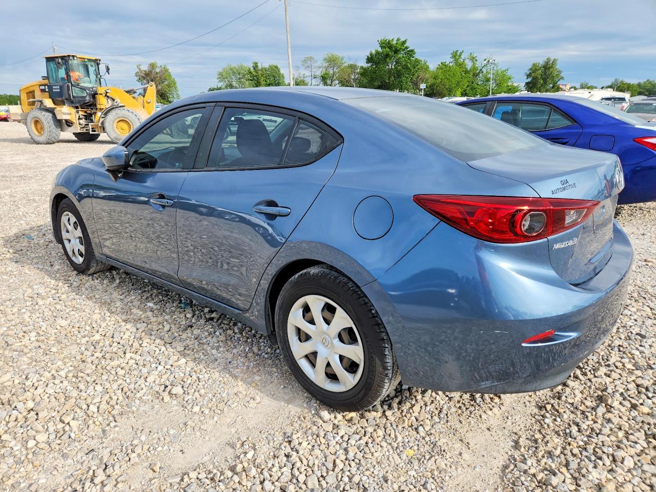 2015 Mazda 3 Sport - Фото 2
