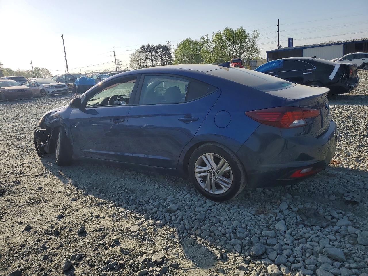 2019 Hyundai Elantra Sel - Image 2