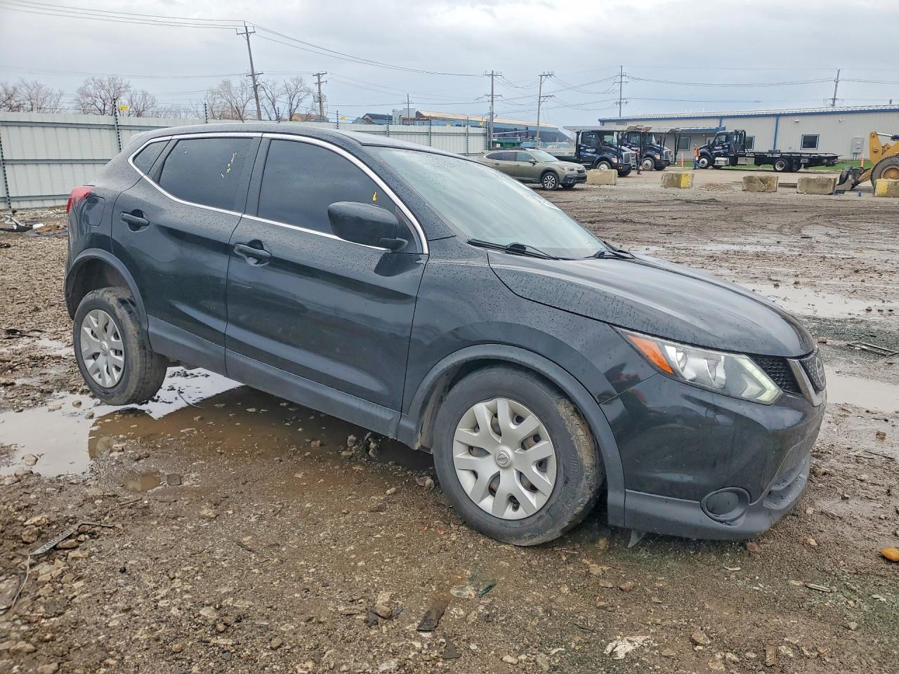 2018 Nissan Rogue Sport S - Фото 4