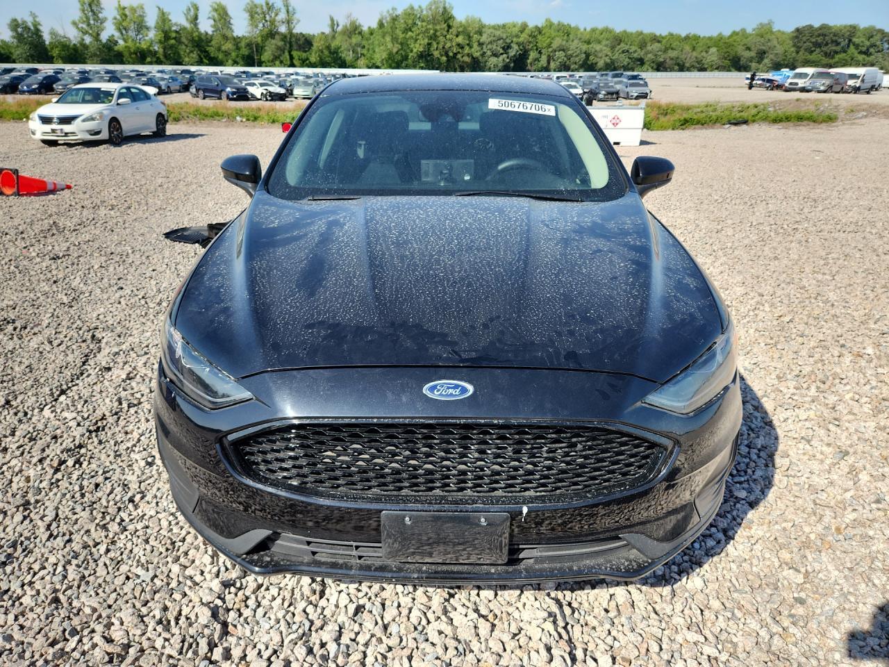 2020 Ford Fusion Se - Фото 5