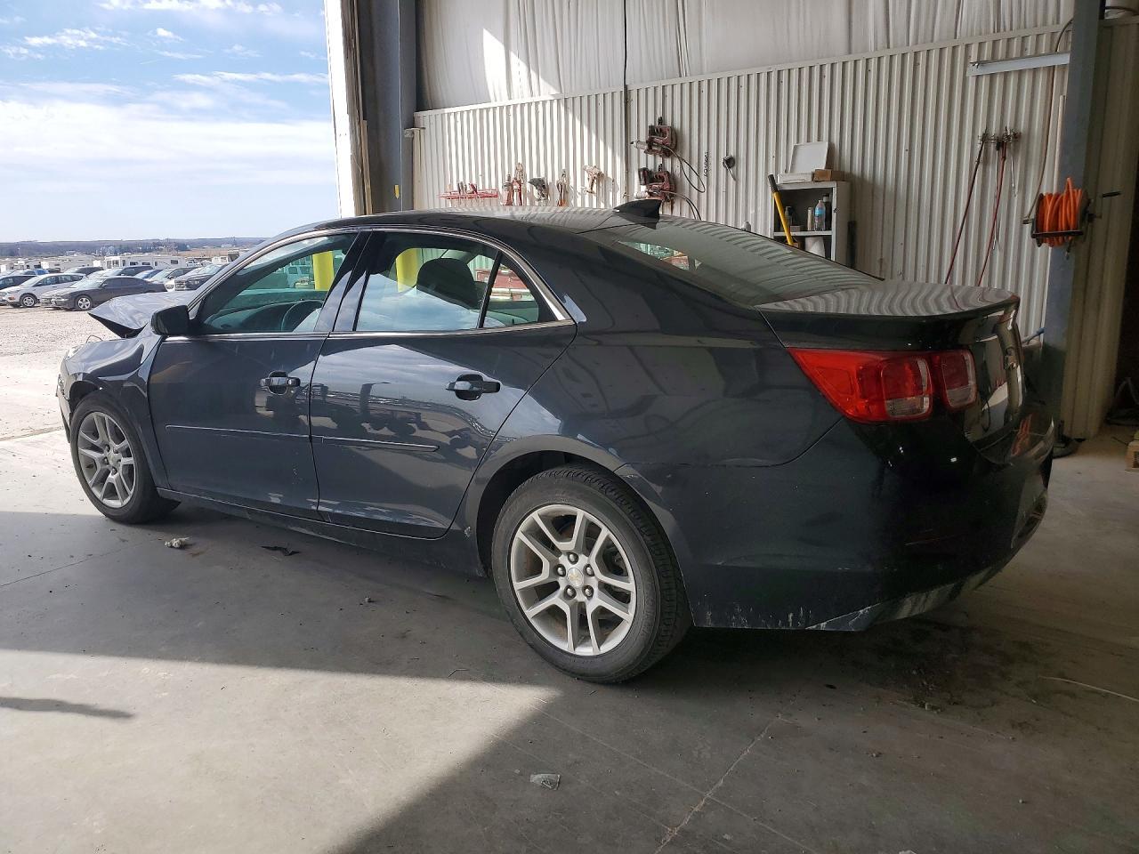 2015 Chevrolet Malibu 1Lt - Фото 2
