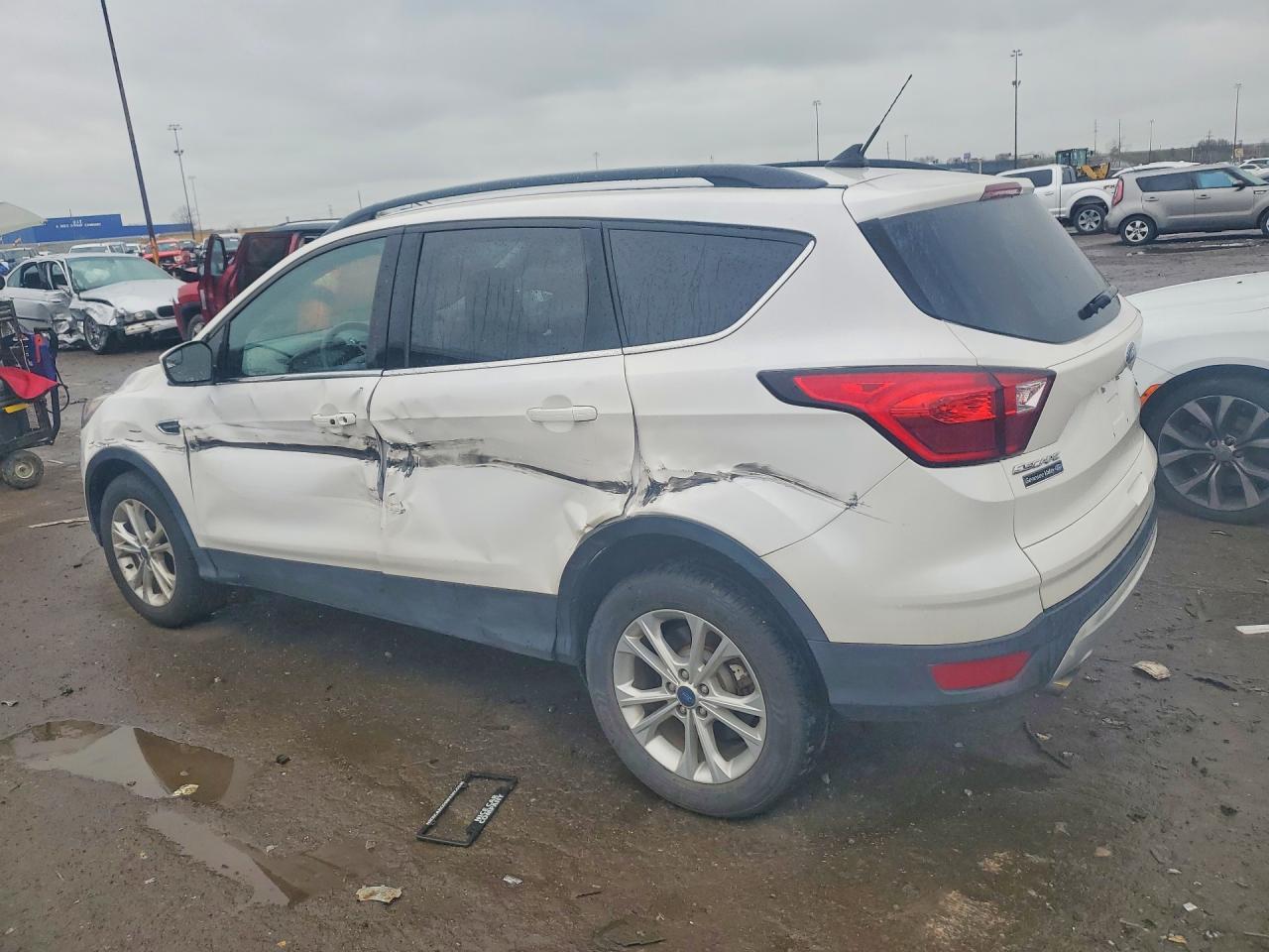 2019 Ford Escape Sel - Фото 2