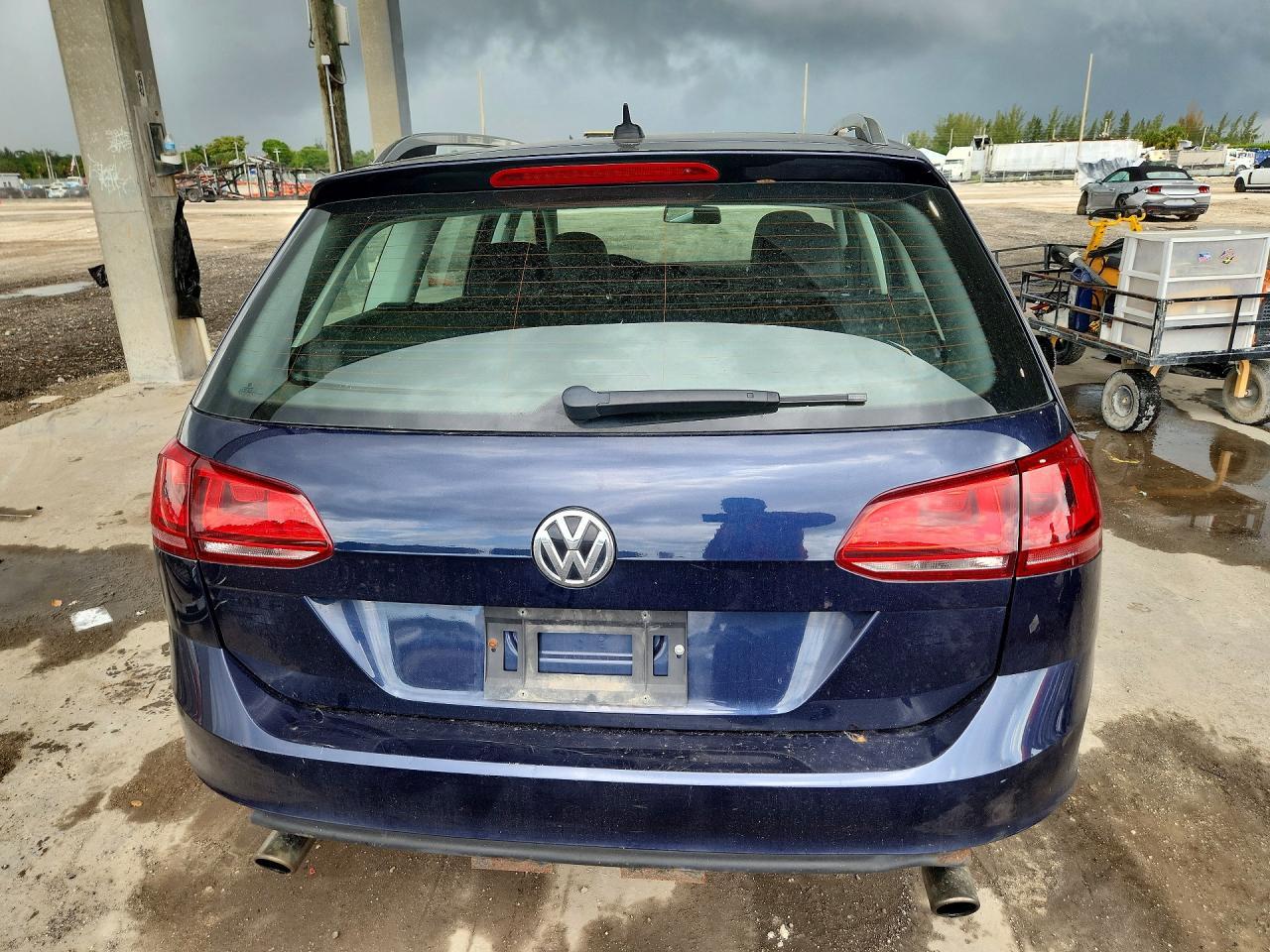 2017 Volkswagen Golf Alltrack S - Image 6