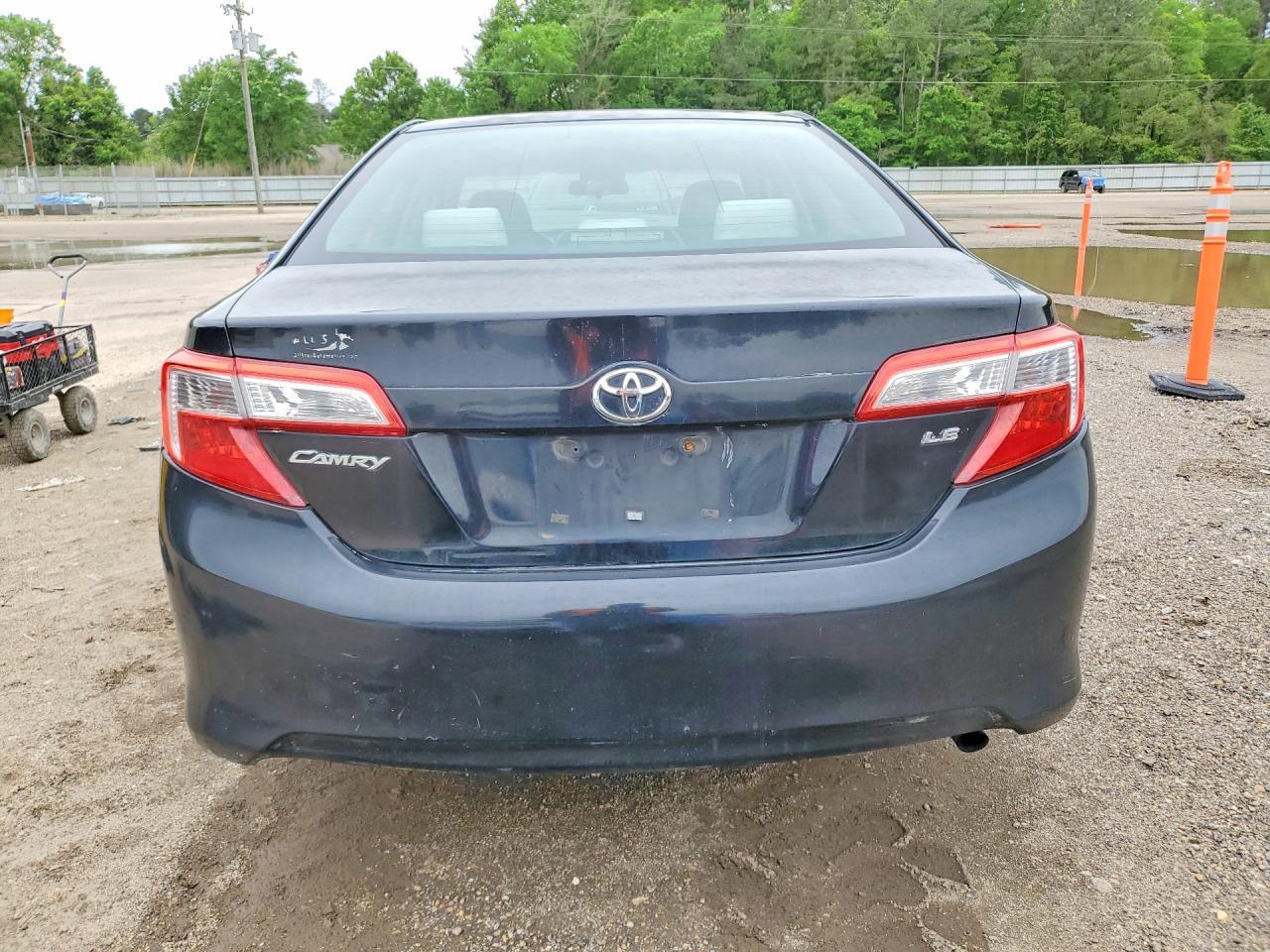 2014 Toyota Camry Le - Image 6