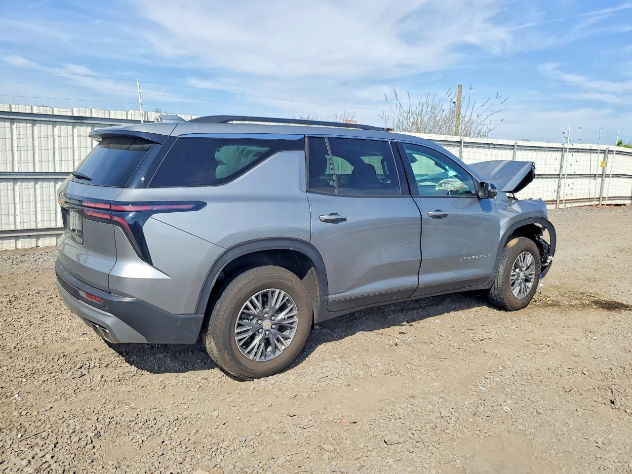 2025 Chevrolet Traverse Lt - Фото 3