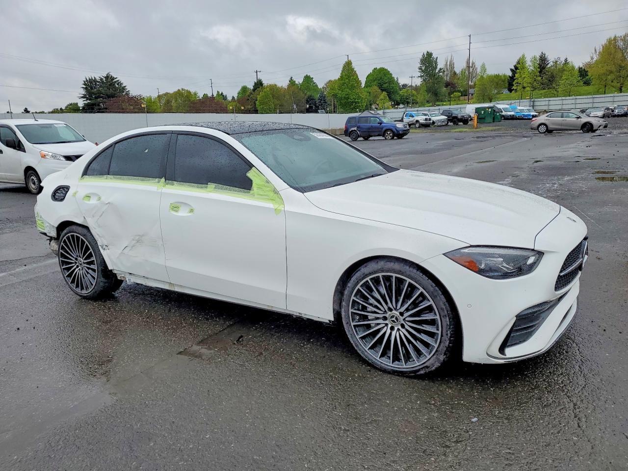 2024 Mercedes-Benz C 300 4Matic - Image 4