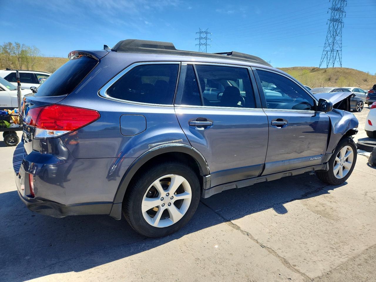 2014 Subaru Outback 2.5I Premium - Image 3