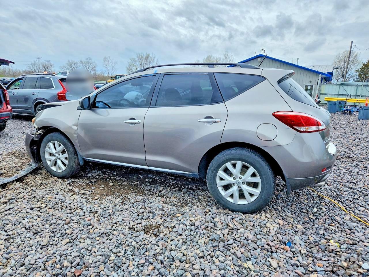 2011 Nissan Murano S - Фото 2